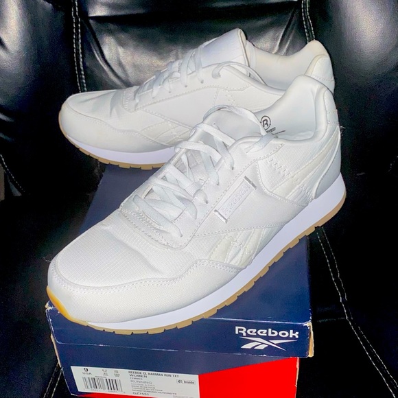 REEBOK CL Harman Run TXT Womens Sneaker Size 9 - Picture 1 of 1